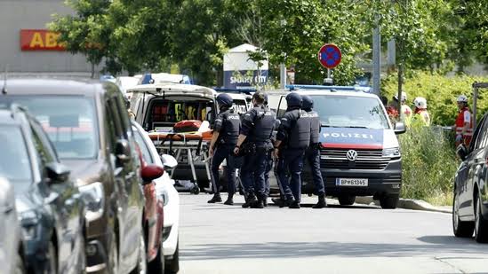Deadly school shooting in Austria leaves 10 dead Deadly school shooting in Austria leaves 10 dead