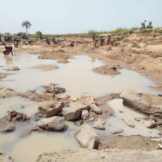 FCT 27 year old man falls into abandoned mining pit dies FCT 27 year old man falls into abandoned mining pit dies