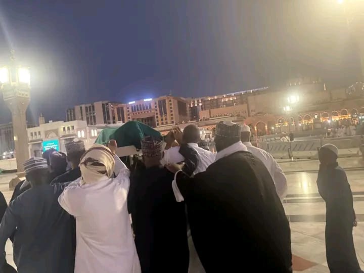  Aminu Dantata laid to rest in Madinah 