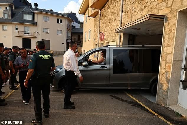 Tears as Diogo Jota brother s bodies arrive Portugal Tears as Diogo Jota brother s bodies arrive Portugal