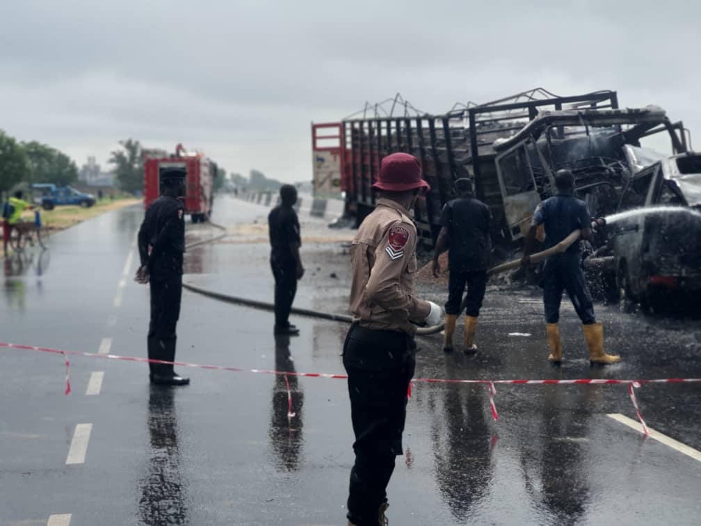 21 die along Zaria Kano expressway 21 die along Zaria Kano expressway