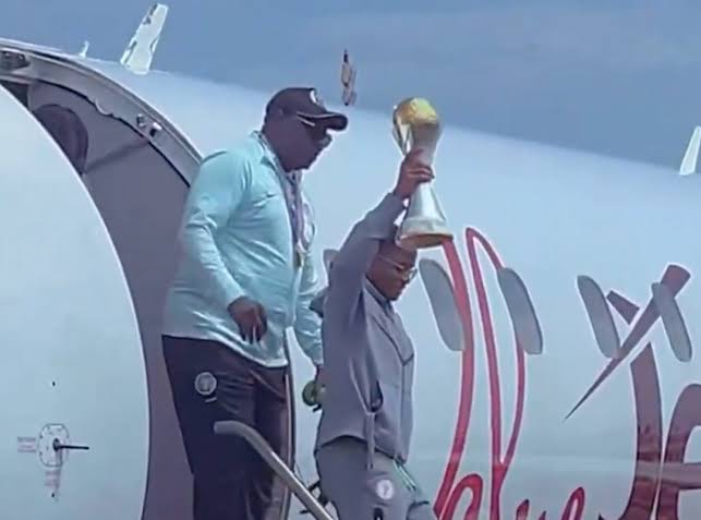 JUST IN WAFCON Super Falcons arrive Abuja FG to hold victory parade JUST IN WAFCON Super Falcons arrive Abuja FG to hold victory parade