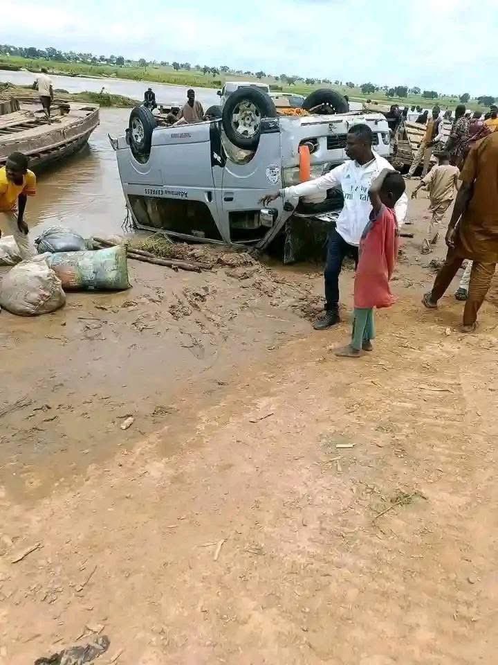  Tragedy as bus plunges into river from broken bridge 