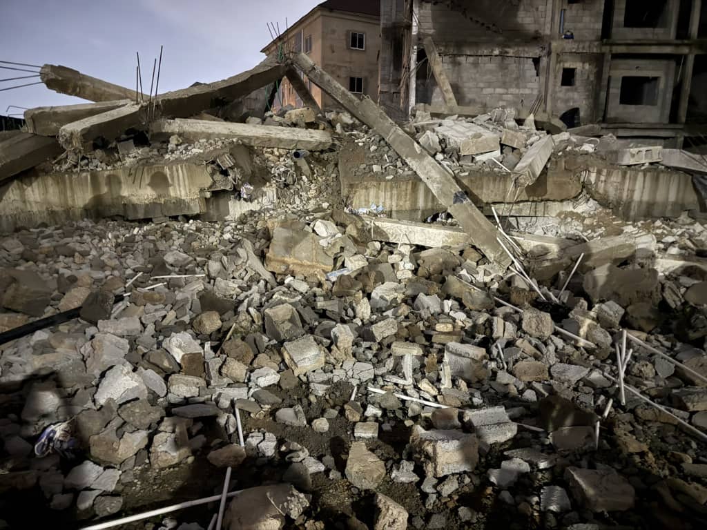 Miracle rescue as 3 storey building collapses in Abuja Miracle rescue as 3 storey building collapses in Abuja