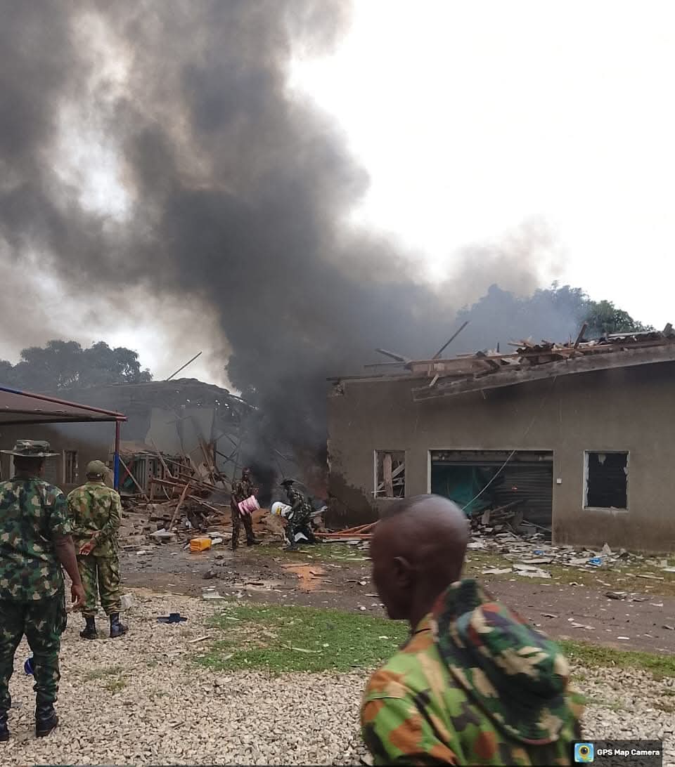  Explosion rocks Nigerian Army barracks 