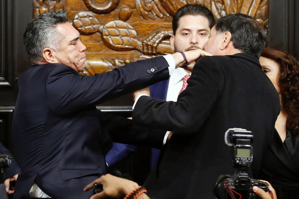 Chaos in Mexico s Senate as lawmakers trade blows over U S military intervention debate Chaos in Mexico s Senate as lawmakers trade blows over U S military intervention debate