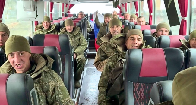  Russia Ukraine swap 185 prisoners each as war rages on 