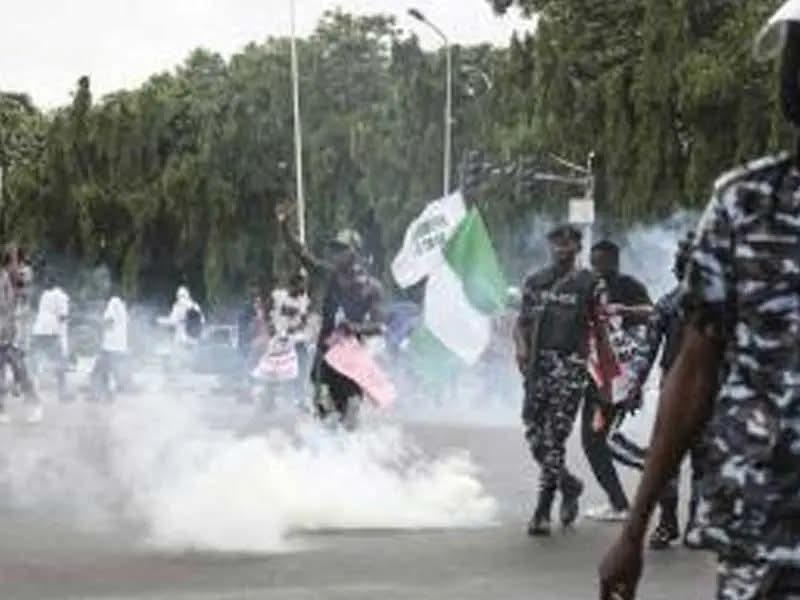 HURIWA slams FG IGP army chief for reportedly turning Abuja into 8216 war zone 8217 over pro Kanu protest HURIWA slams FG IGP army chief for reportedly turning Abuja into war zone over pro Kanu protest