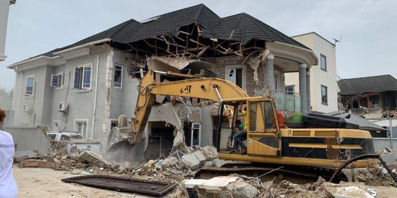  Lagos demolishes 17 buildings vows more action 