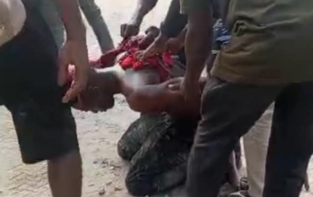 Soldiers reportedly open fire on policemen returning from Anambra election duty Soldiers reportedly open fire on policemen returning from Anambra election duty