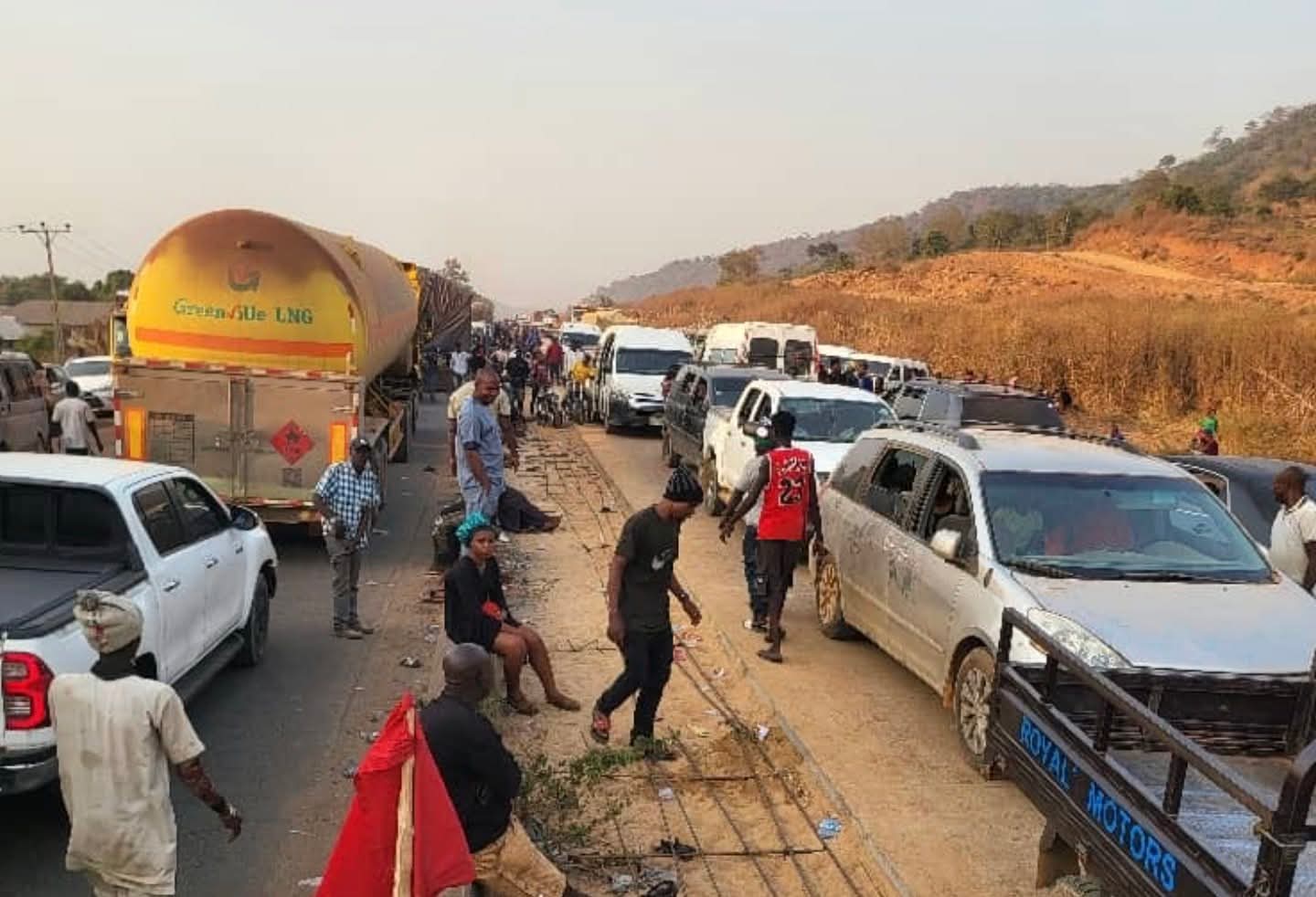  Travellers stranded as gridlock paralyses Lokoja Abuja road days to Christmas 