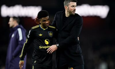   Your only hope is corners Amad Diallo mocks Arsenal fan after United win 